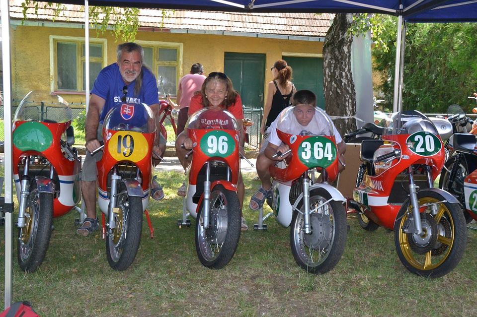 10464298_845178762172416_2683300668104861854_n.jpg